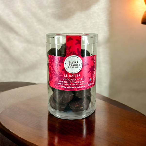 La Sablésienne : Le Baiser Chocolat noir Meringue Framboise
